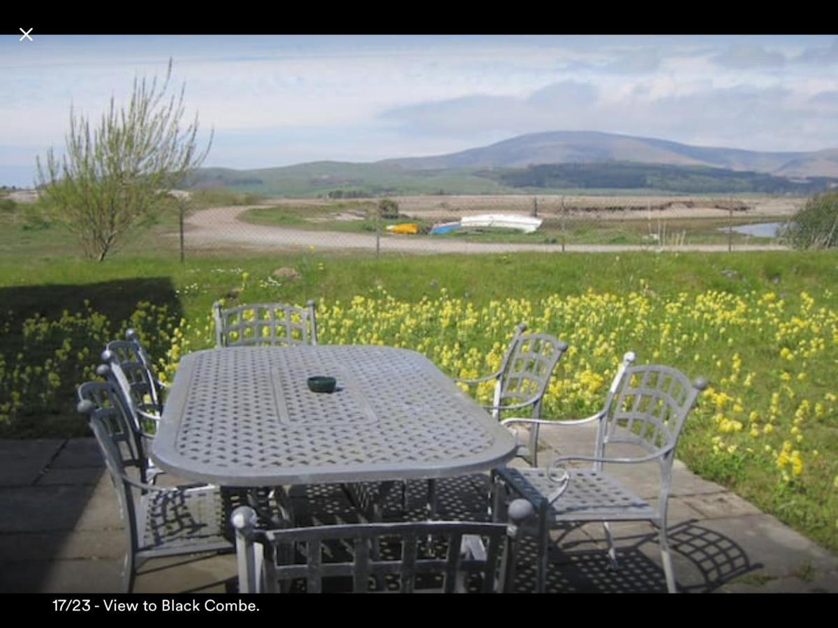 HH Accommodation Millom Esterno foto