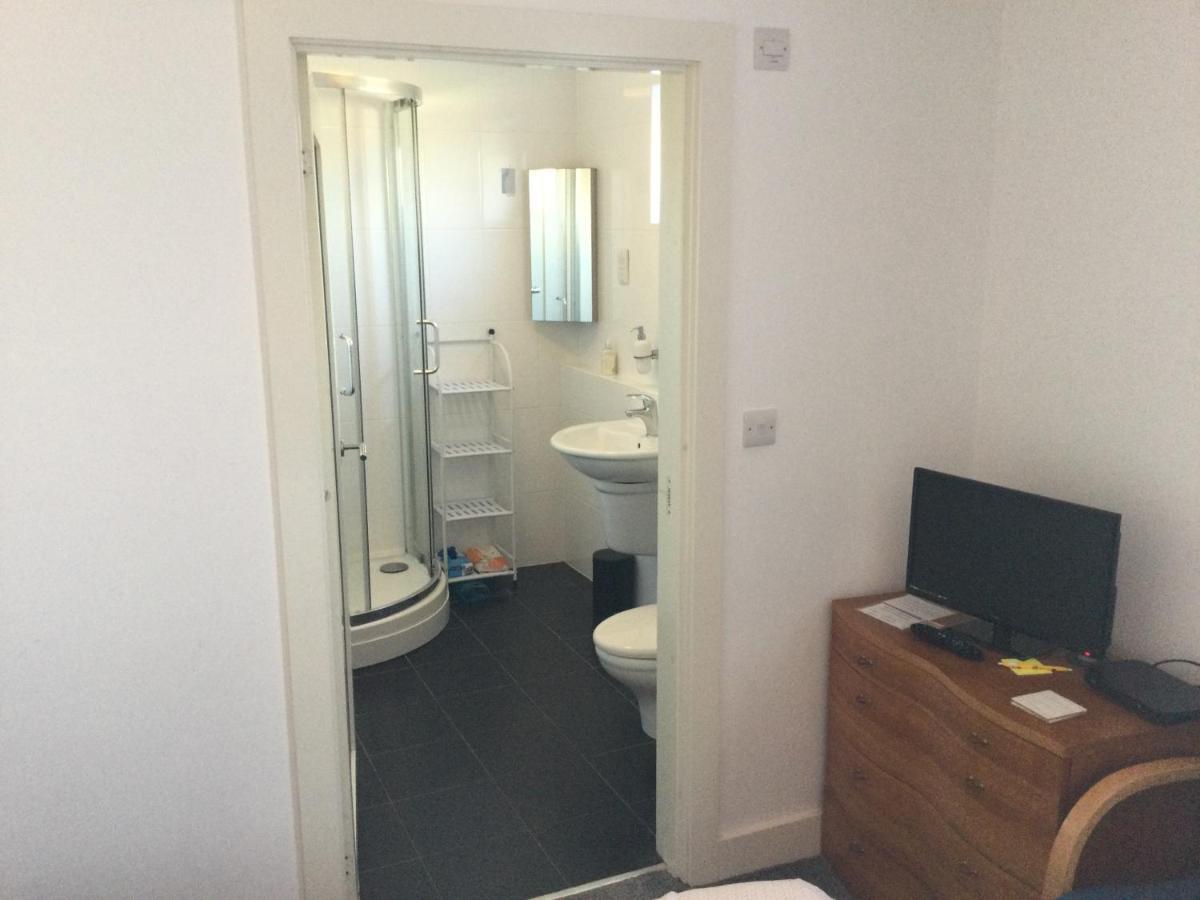 HH Accommodation Millom Esterno foto